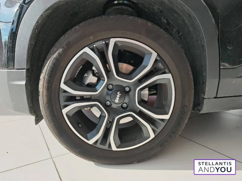 Image secondaire du véhicule 12