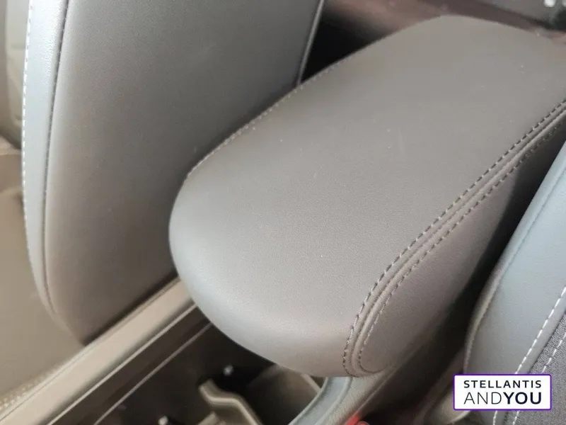 Image secondaire du véhicule 21