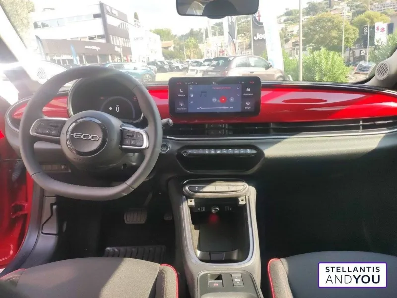 Image secondaire du véhicule 9