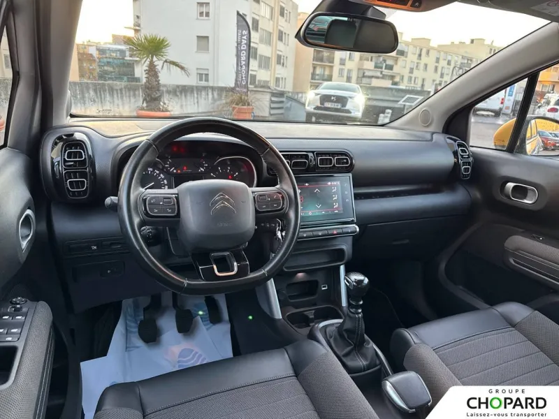 Image secondaire du véhicule 11