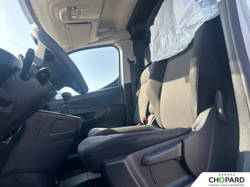 Image secondaire du véhicule 12