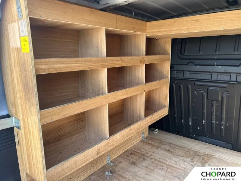 Image secondaire du véhicule 19