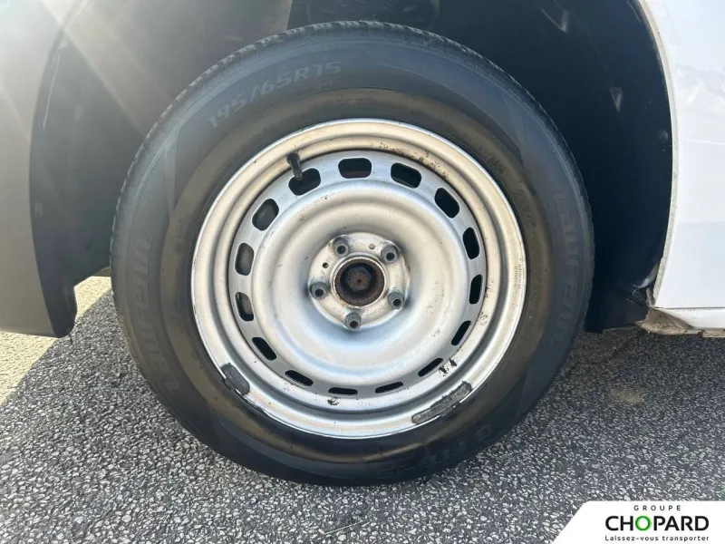 Image secondaire du véhicule 22