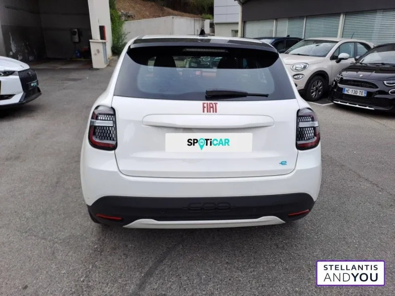 Image secondaire du véhicule 6