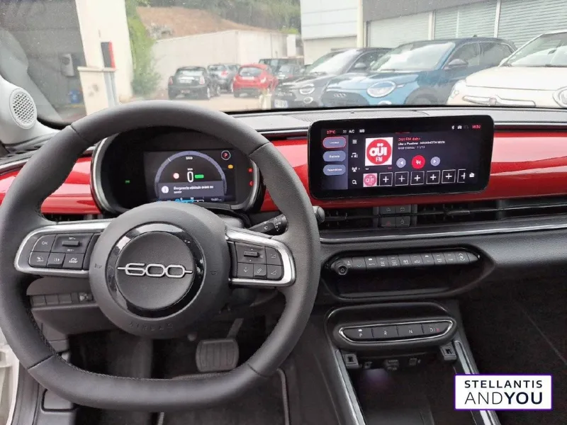 Image secondaire du véhicule 9