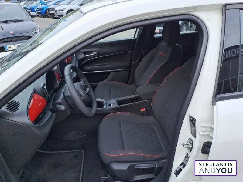 Image secondaire du véhicule 10