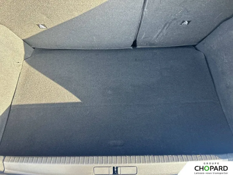 Image secondaire du véhicule 9