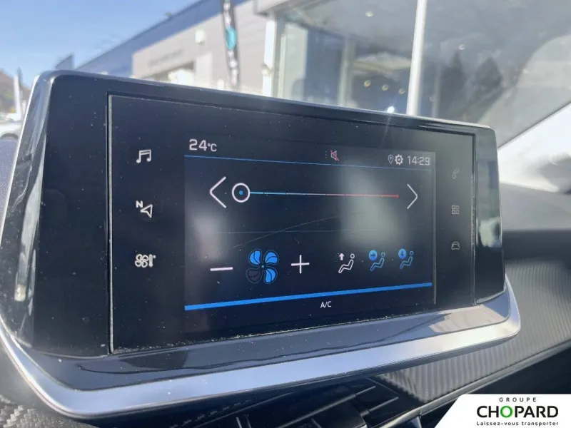 Image secondaire du véhicule 19