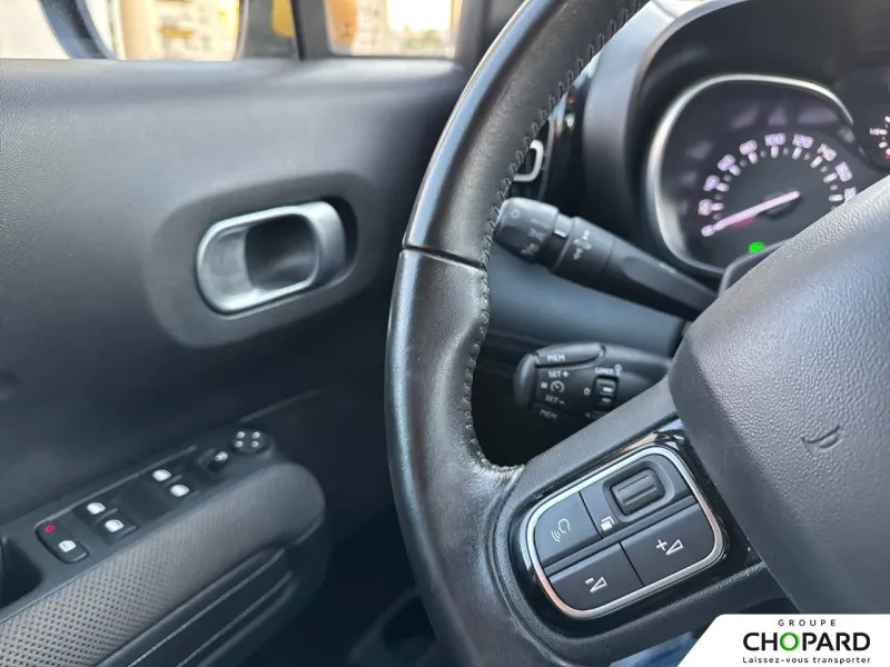 Image secondaire du véhicule 19