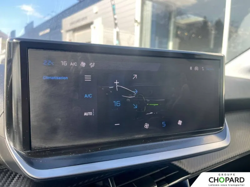 Image secondaire du véhicule 23