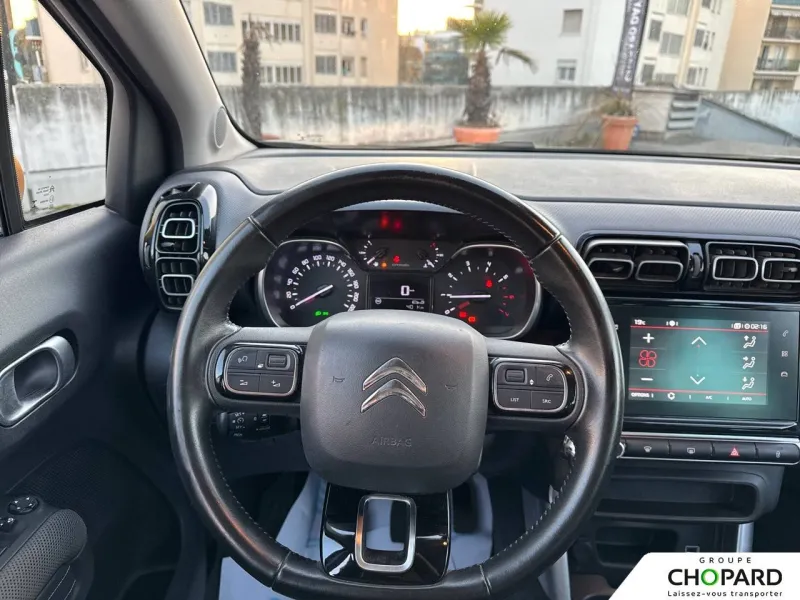 Image secondaire du véhicule 22