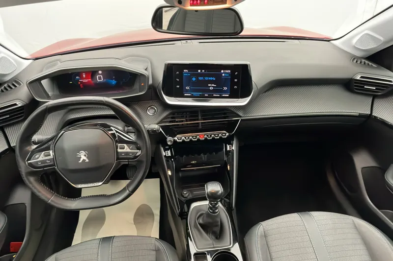 Image secondaire du véhicule 10