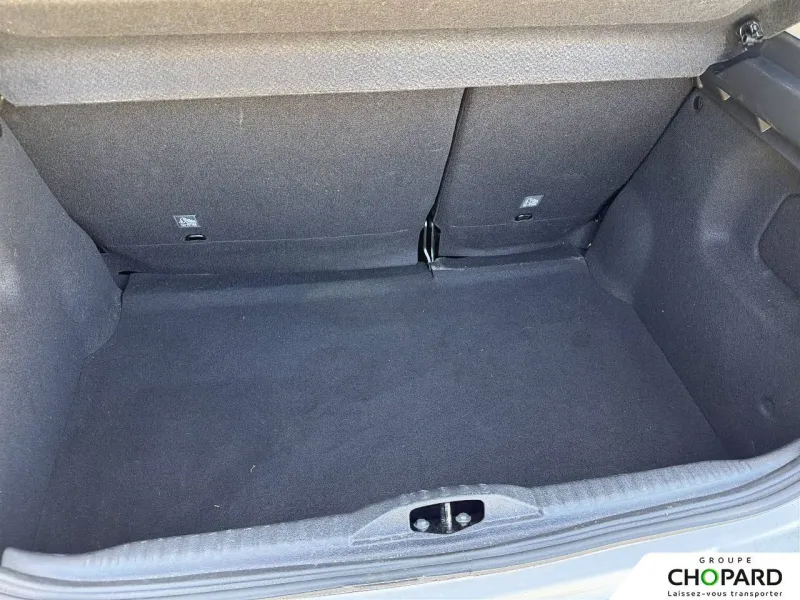 Image secondaire du véhicule 9