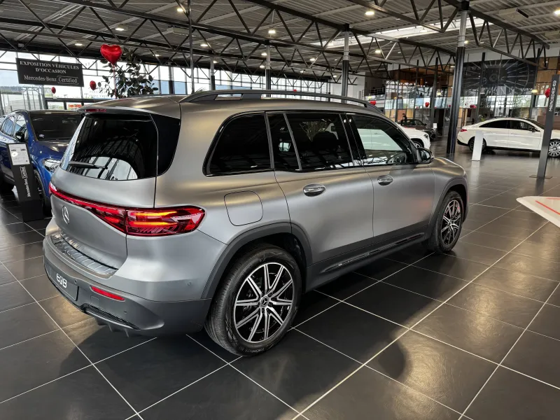 Image secondaire du véhicule 4