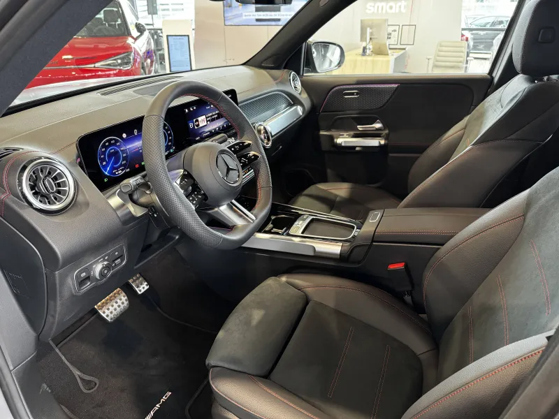 Image secondaire du véhicule 12