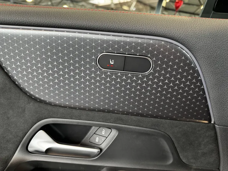 Image secondaire du véhicule 13