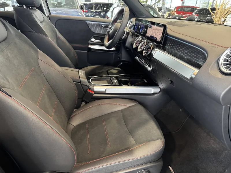 Image secondaire du véhicule 17