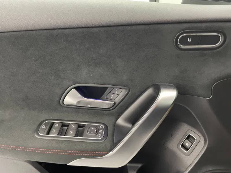 Image secondaire du véhicule 52