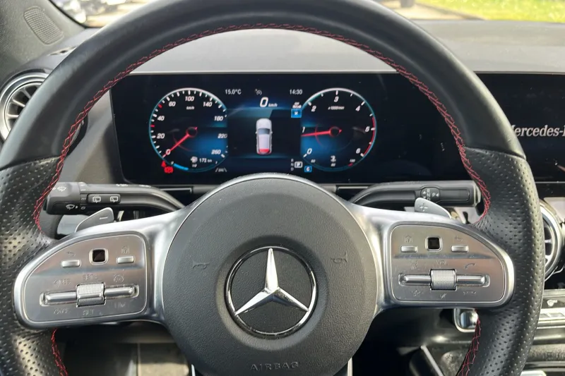 Image secondaire du véhicule 15