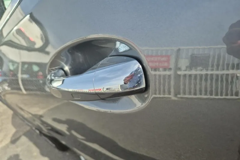 Image secondaire du véhicule 24