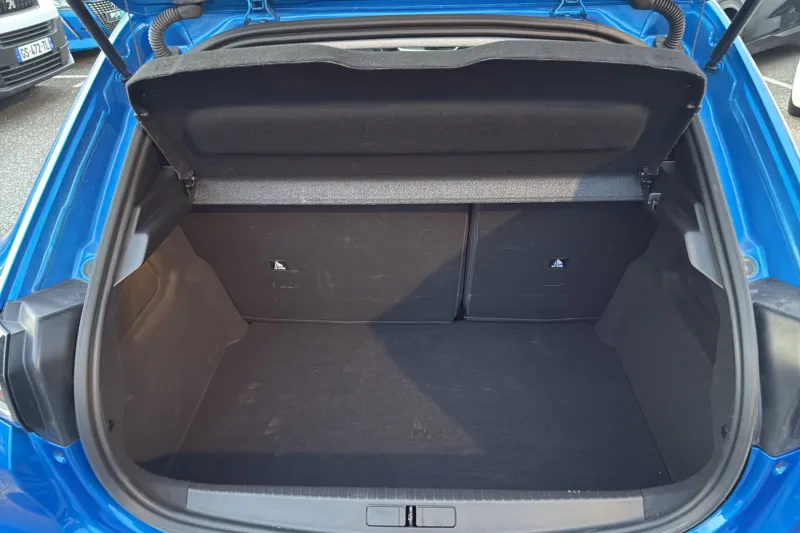 Image secondaire du véhicule 10