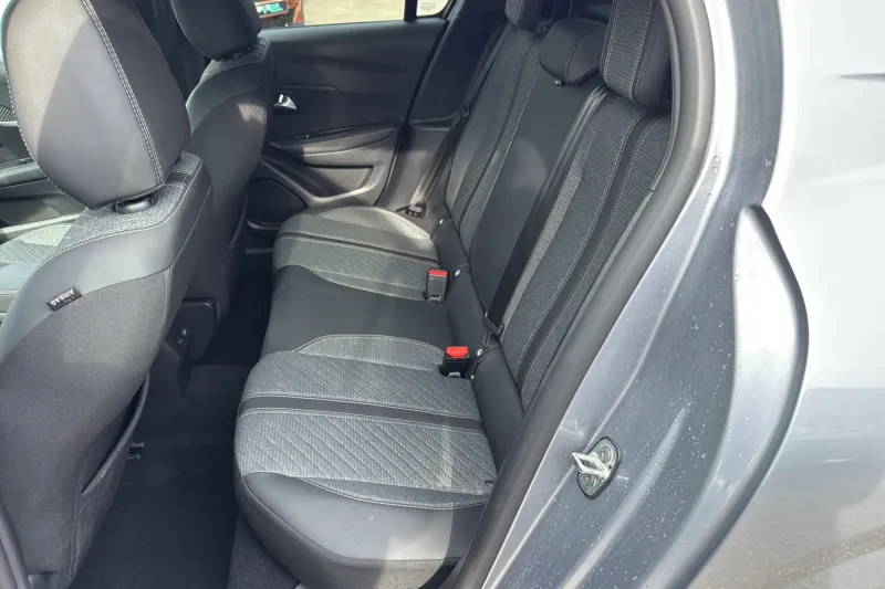 Image secondaire du véhicule 12