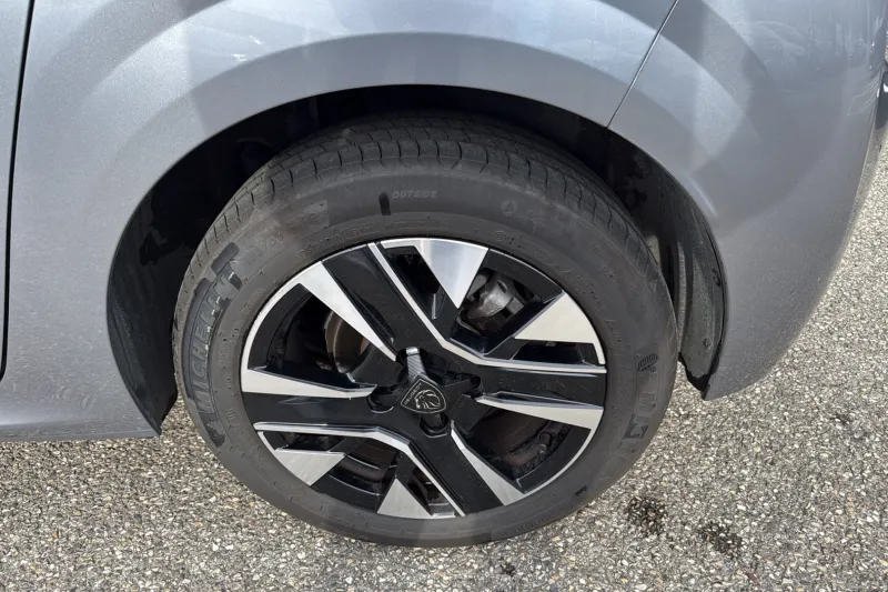 Image secondaire du véhicule 13