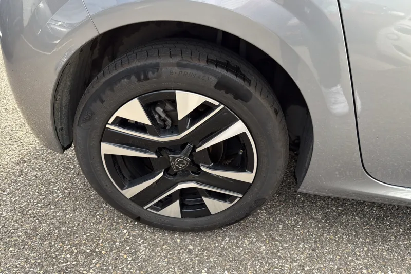 Image secondaire du véhicule 16