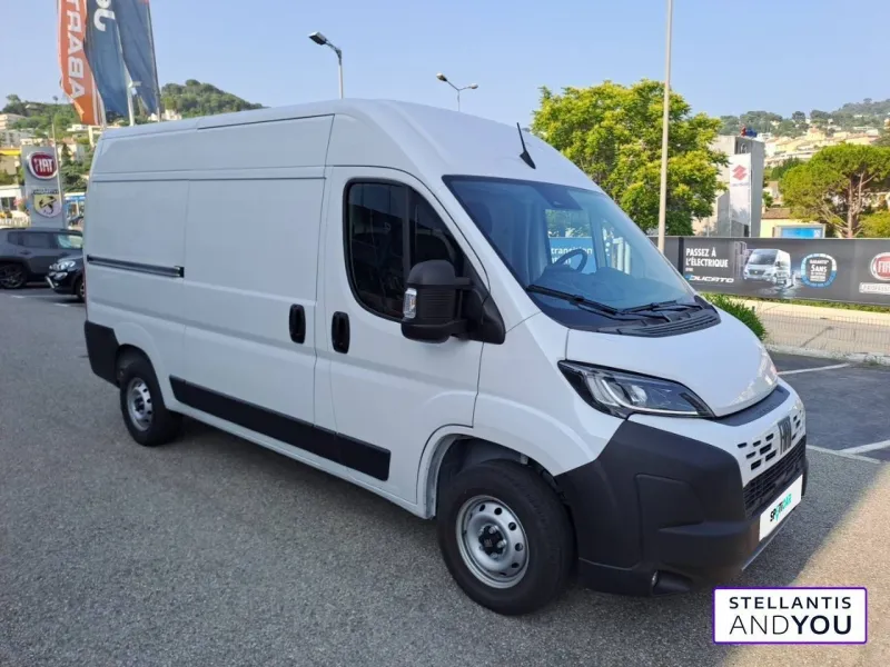 Image secondaire du véhicule 4