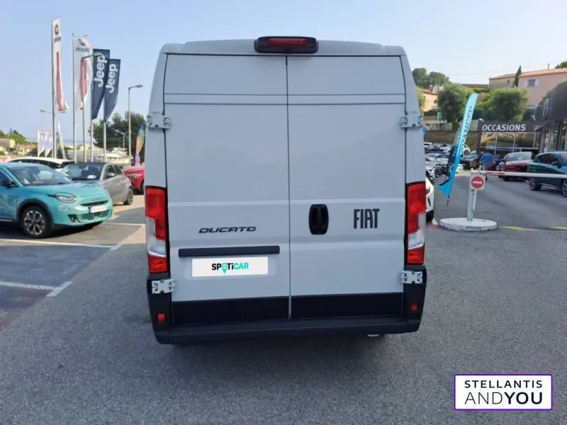 Image secondaire du véhicule 6