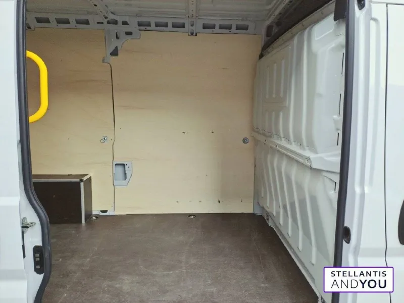 Image secondaire du véhicule 11