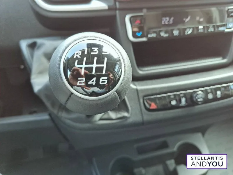 Image secondaire du véhicule 16