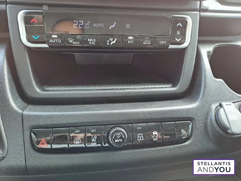 Image secondaire du véhicule 17