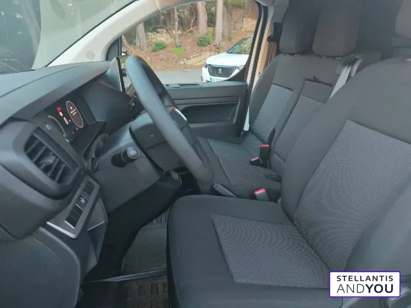 Image secondaire du véhicule 10