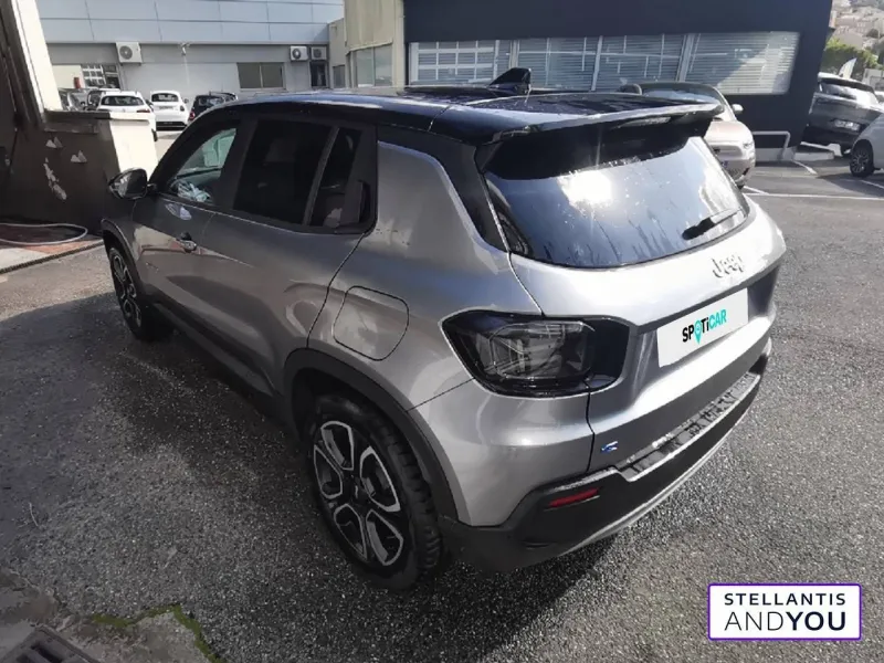 Image secondaire du véhicule 8