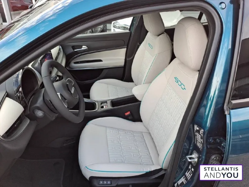 Image secondaire du véhicule 10