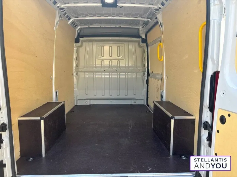 Image secondaire du véhicule 7