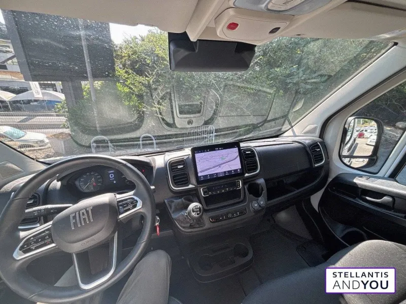 Image secondaire du véhicule 9