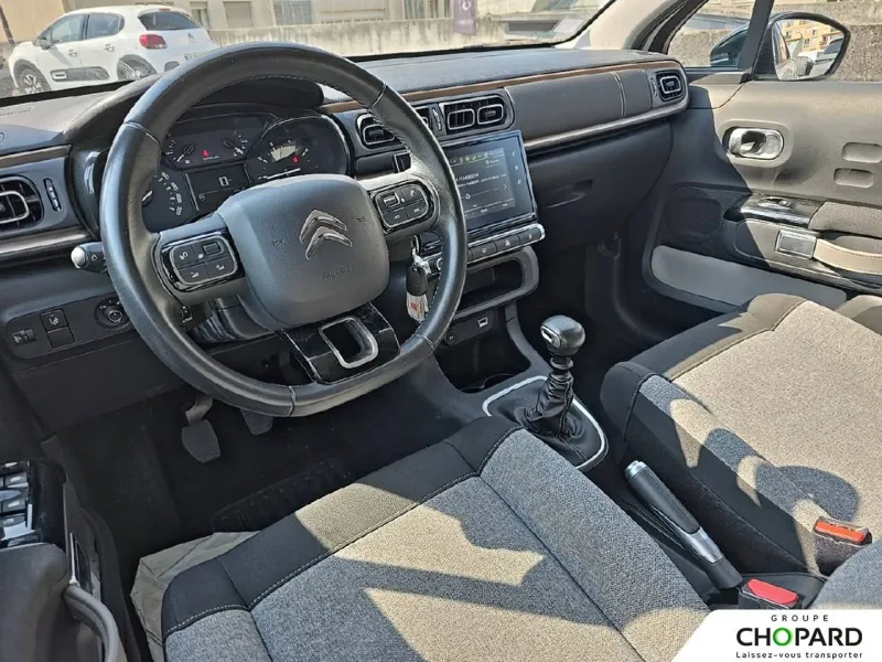 Image secondaire du véhicule 11