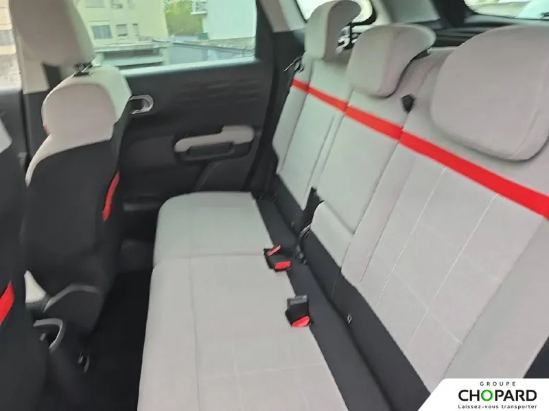 Image secondaire du véhicule 12