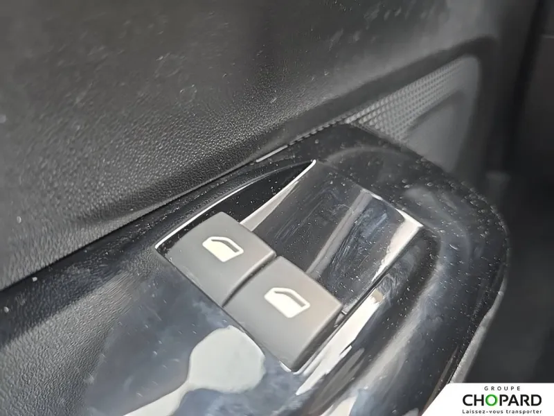 Image secondaire du véhicule 15