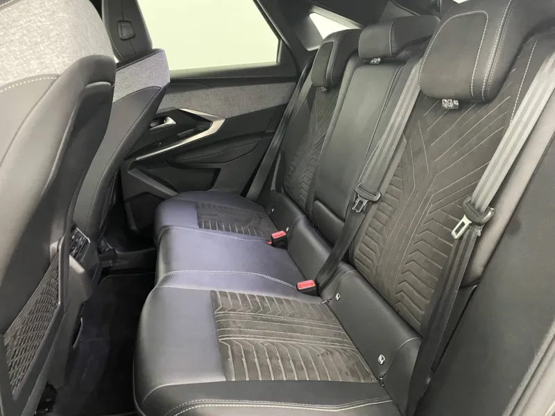 Image secondaire du véhicule 16