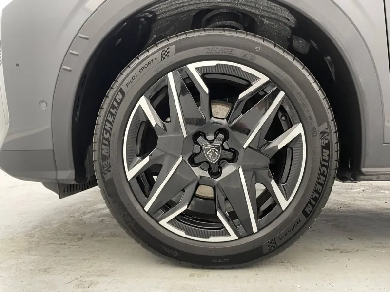 Image secondaire du véhicule 18