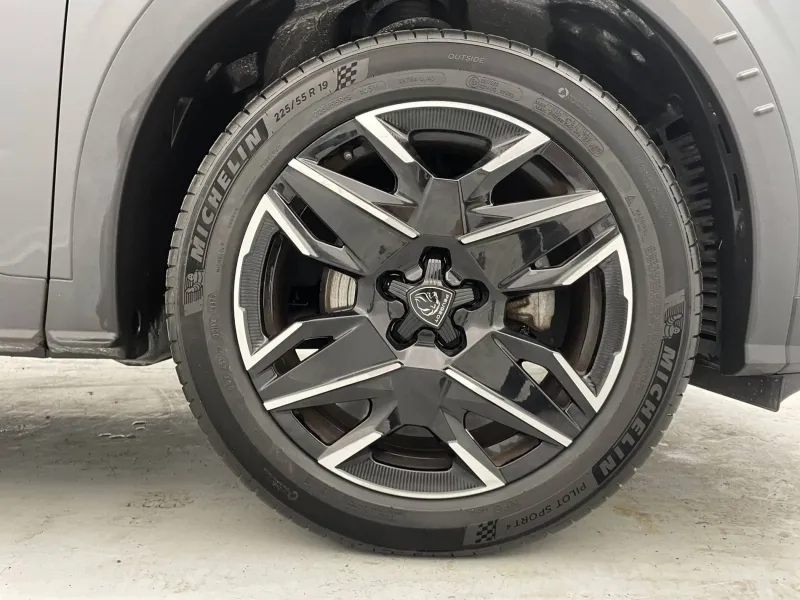 Image secondaire du véhicule 19