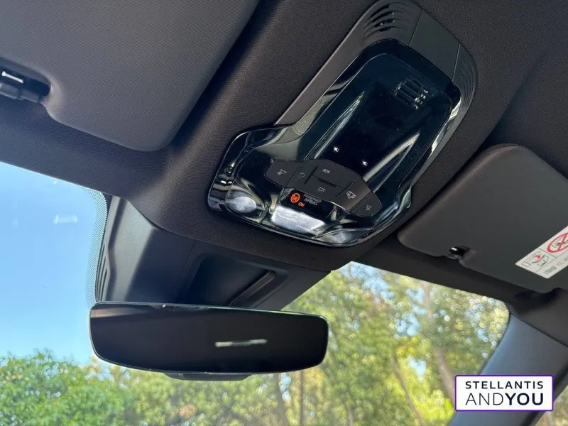 Image secondaire du véhicule 24