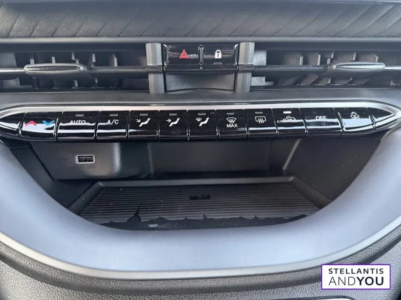 Image secondaire du véhicule 22