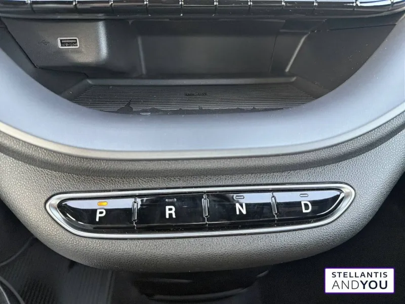 Image secondaire du véhicule 23