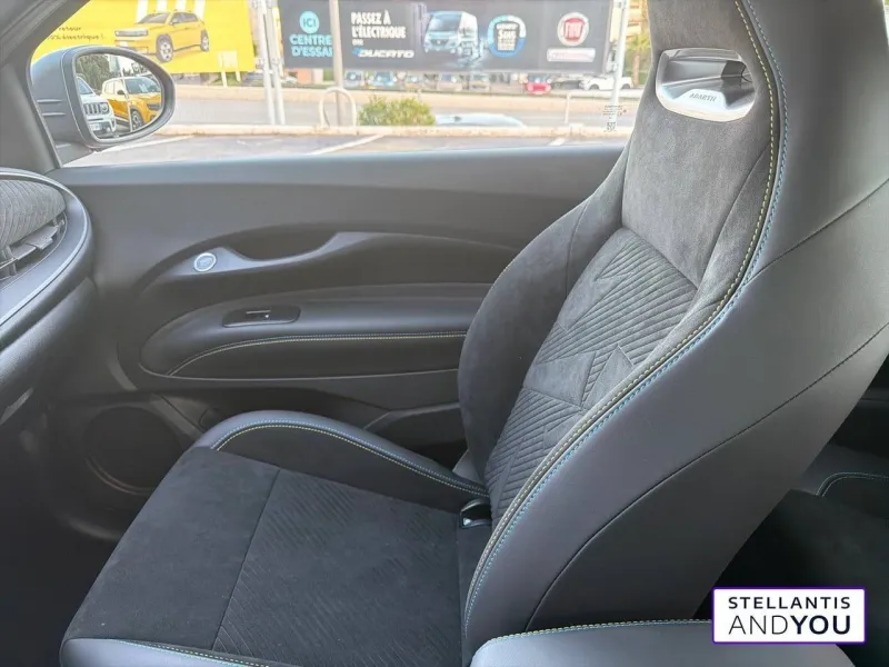 Image secondaire du véhicule 25