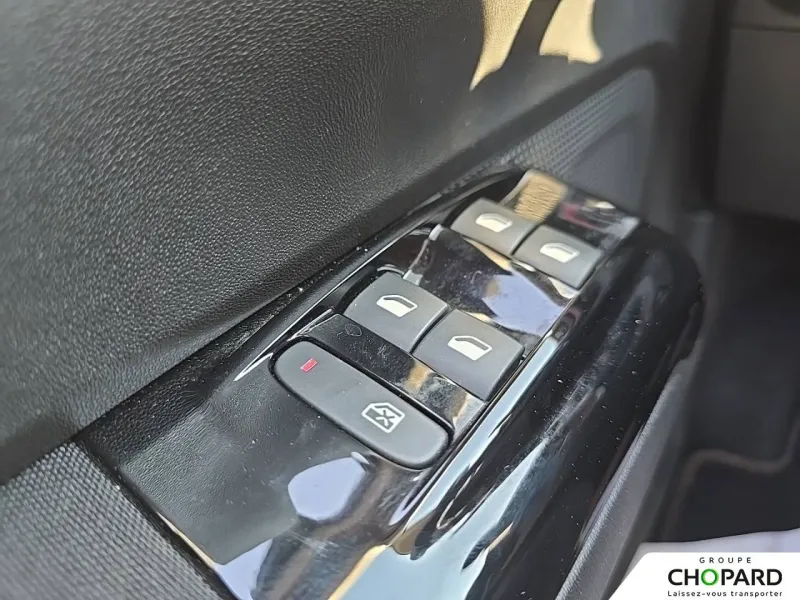 Image secondaire du véhicule 15