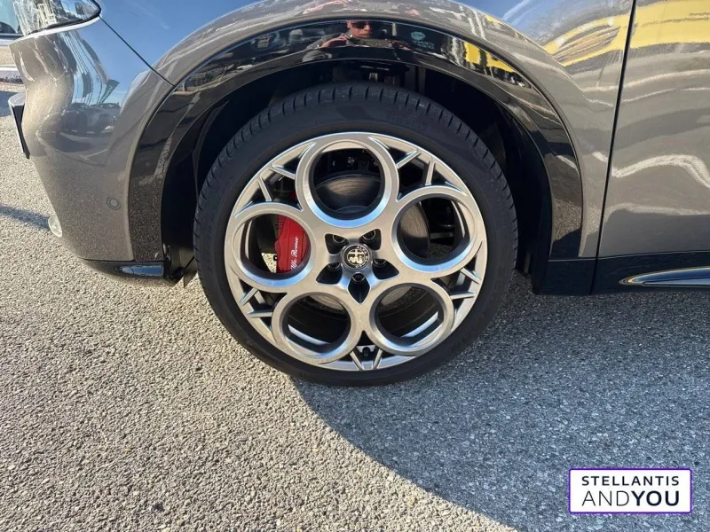 Image secondaire du véhicule 12